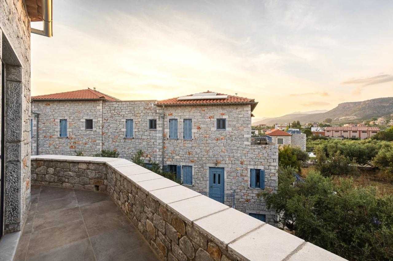 Mani Stone Built Home A Breath Away To The Sea Ступа Экстерьер фото