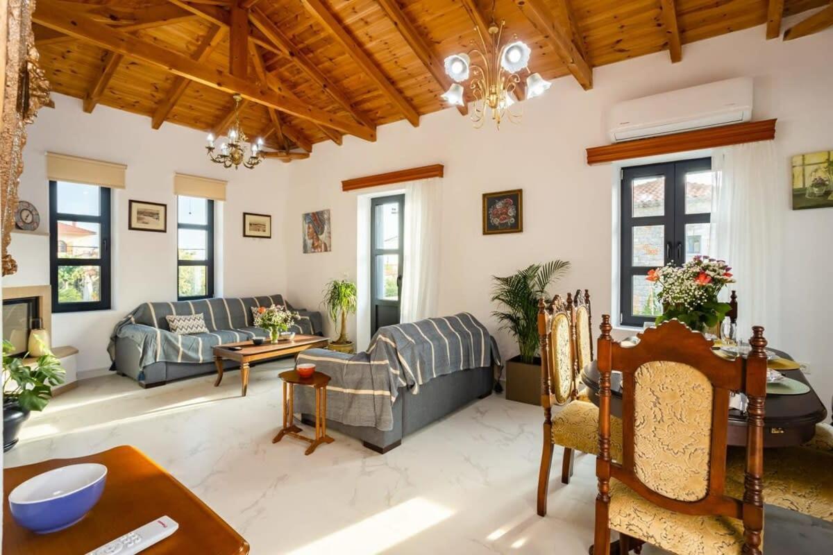 Mani Stone Built Home A Breath Away To The Sea Ступа Экстерьер фото