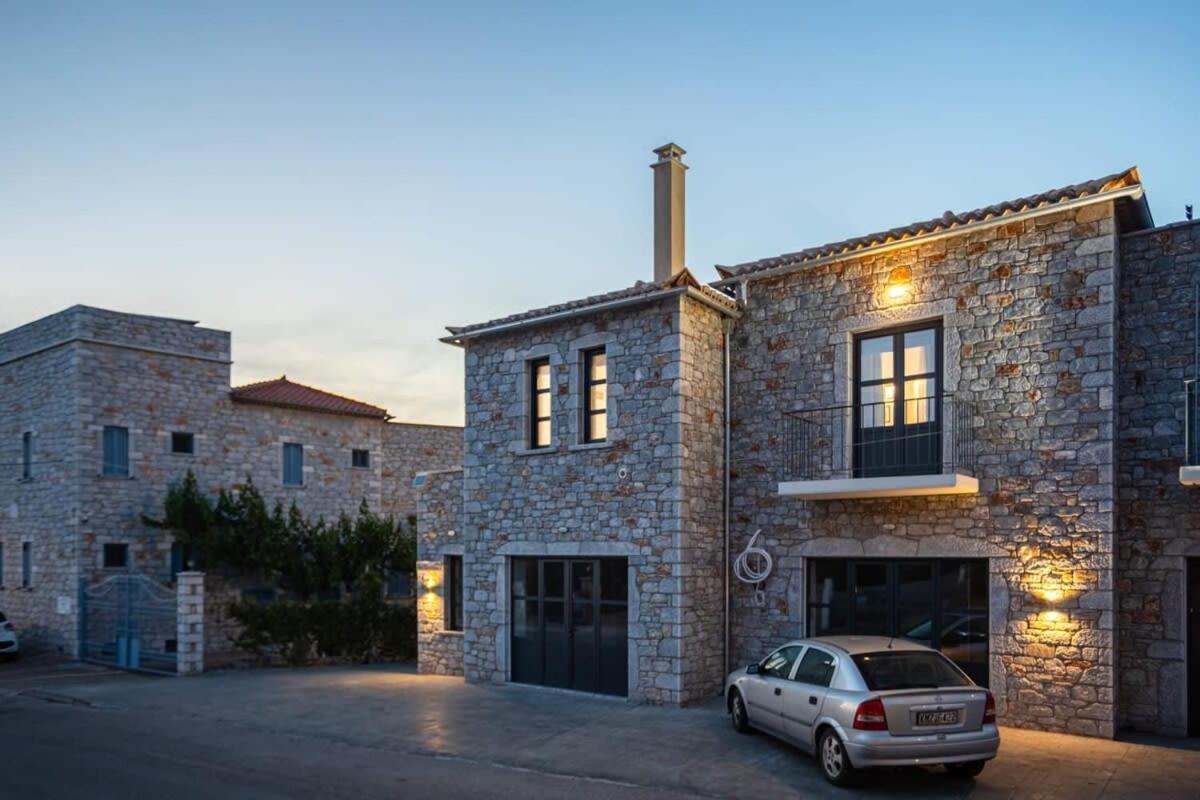 Mani Stone Built Home A Breath Away To The Sea Ступа Экстерьер фото