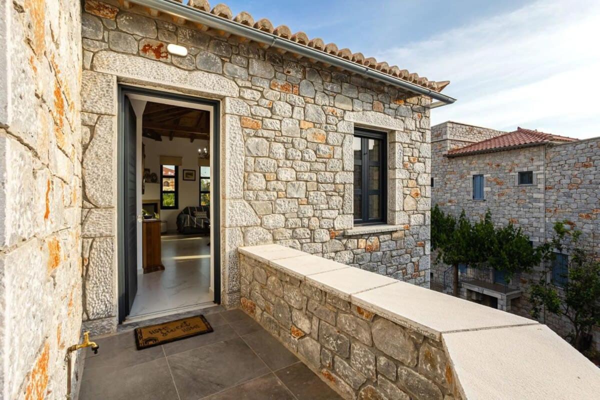 Mani Stone Built Home A Breath Away To The Sea Ступа Экстерьер фото
